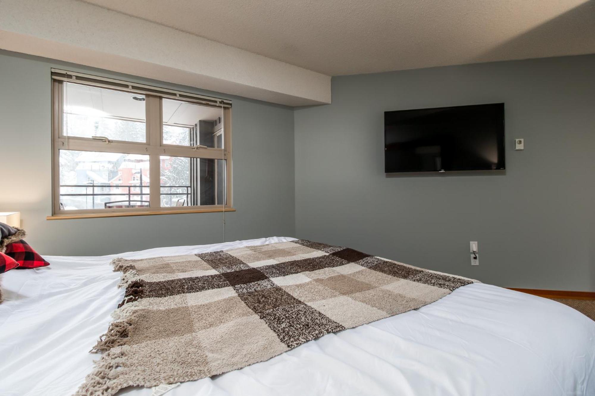 Creekside Slopeside 1Br With Pool, Hot Tub, Bbq Appartement Whistler Buitenkant foto